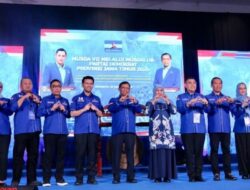 Khofifah Doakan Emil Dardak Jadi Gubernur Jawa Timur Berikutnya