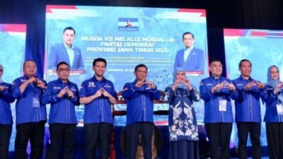 Khofifah Doakan Emil Dardak Jadi Gubernur Jawa Timur Berikutnya
