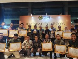 Dukung Transisi Energi, PLN NP UP Paiton Raih Dua Penghargaan ESDM