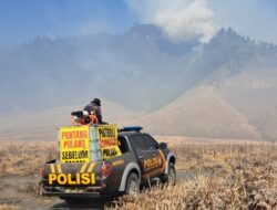 Polres Probolinggo Kerahkan Armada Modifikasi Padamkan Karhutla di Blok Pengol Bromo