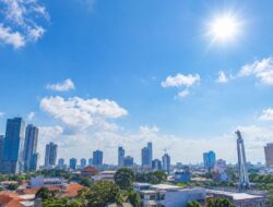 Panas Terik Menyelimuti Jatim, Ini Peringatan Cuaca untuk Warga