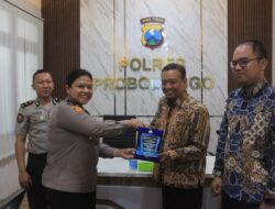 Workshop Media Kreatif, Polres Probolinggo Bekali Personel Keahlian AI