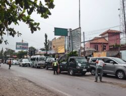 Sopir Travel dan Penjaga Palang Berkelahi di Jembatan Pajarakan, Diduga Dipicu Permintaan Uang